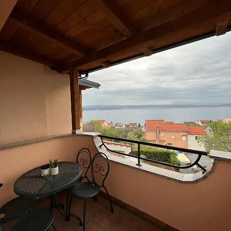 Apartmani Andiks Dramalj Exterior photo