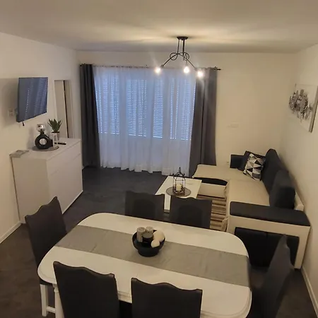 Apartmani Andiks Dramalj Exterior photo