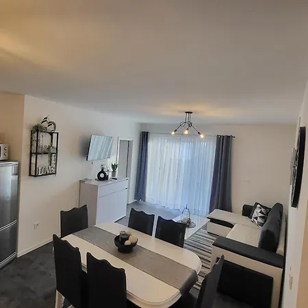 Apartmani Andiks Dramalj Exterior photo