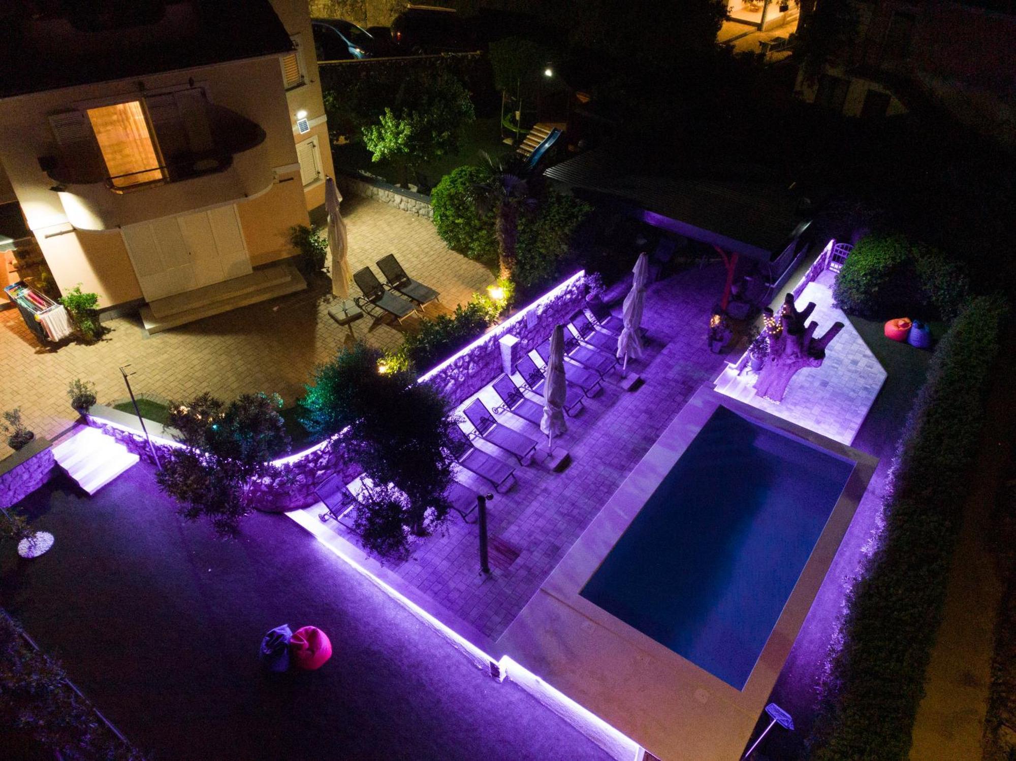 Andiks Apartment *